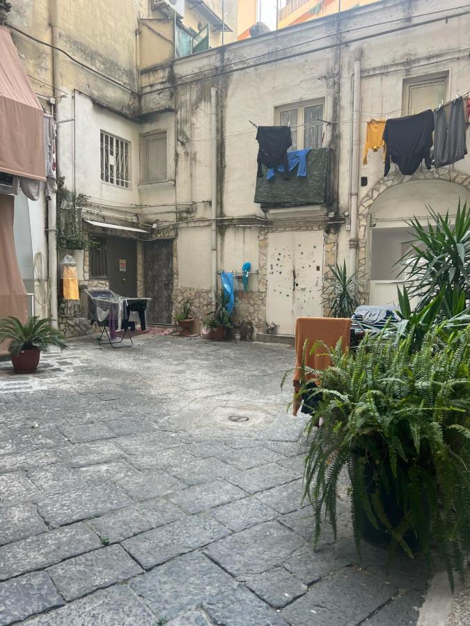 Apartment Carlo III Наполи Екстериор снимка