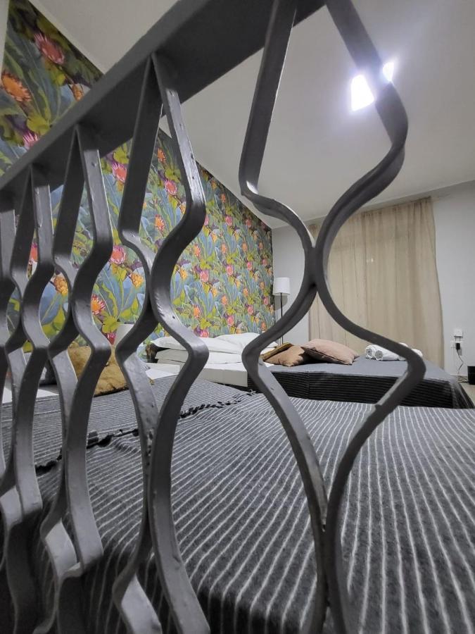 Apartment Carlo III Наполи Екстериор снимка