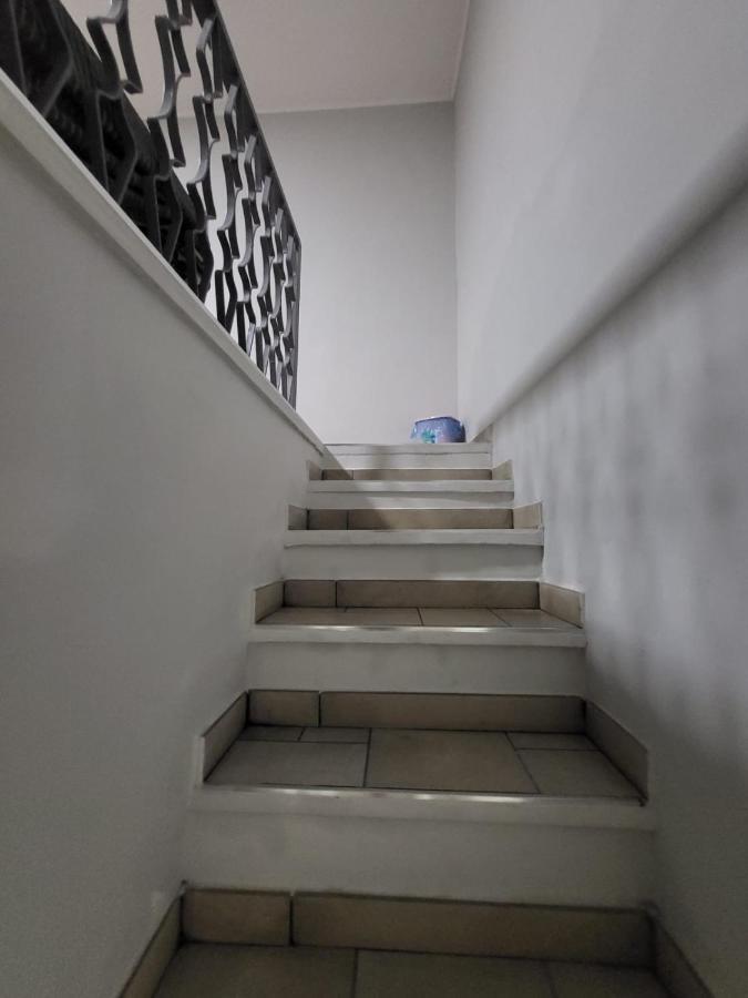 Apartment Carlo III Наполи Екстериор снимка